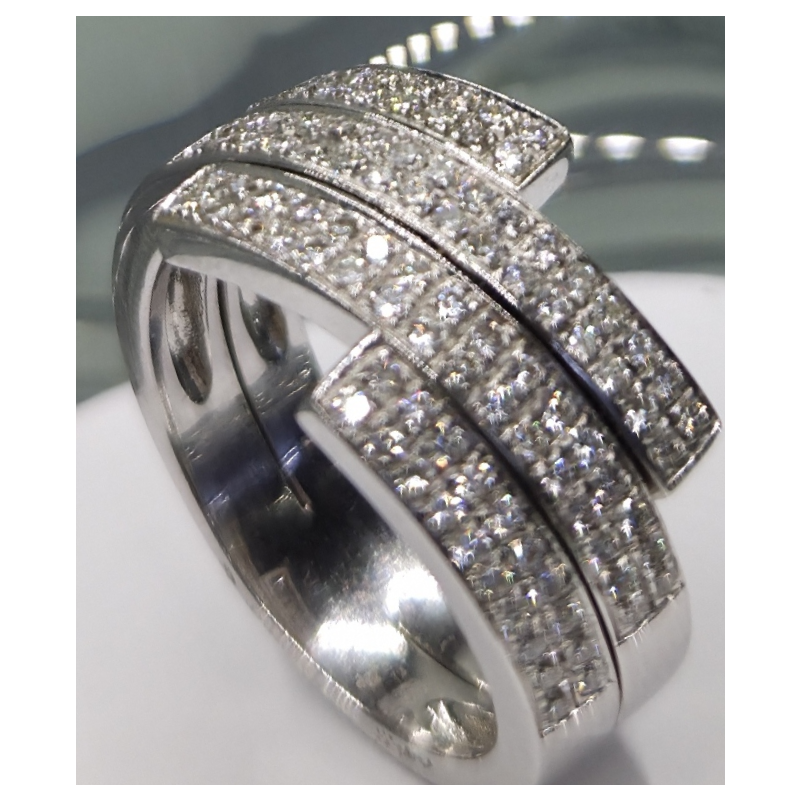 Anel em Ouro Branco 19.25k com Diamantes