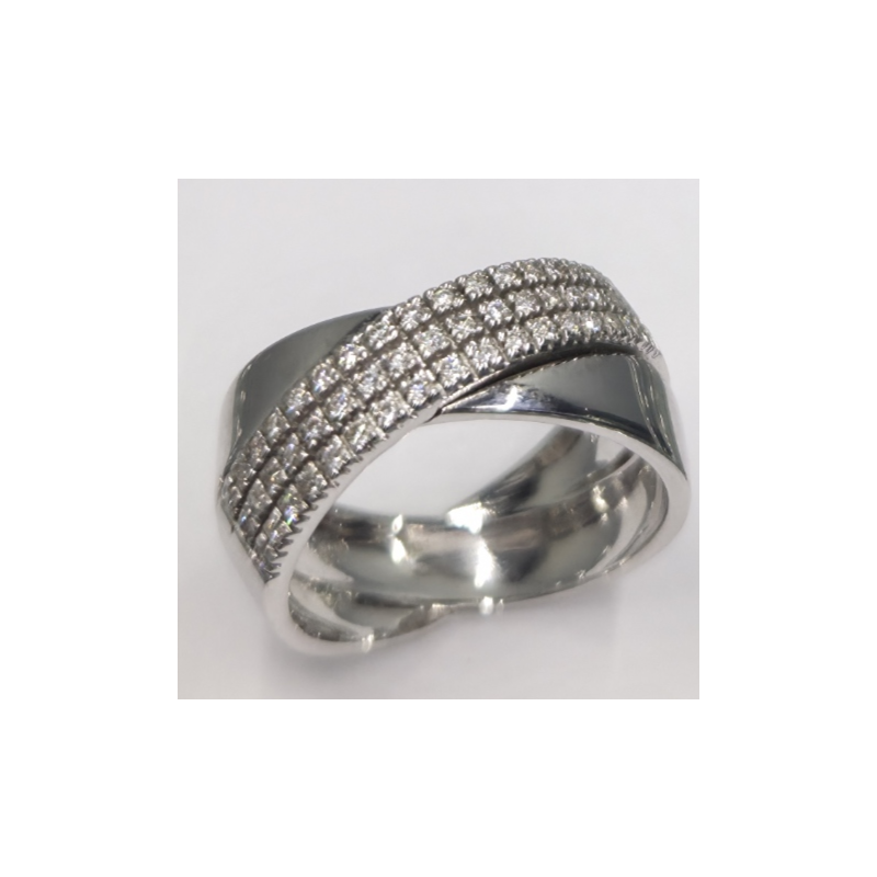 Anel em Ouro Branco 19.25k com Diamantes