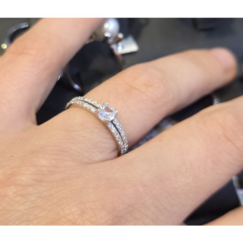 Anel em Prata 925 com pedra zircónia