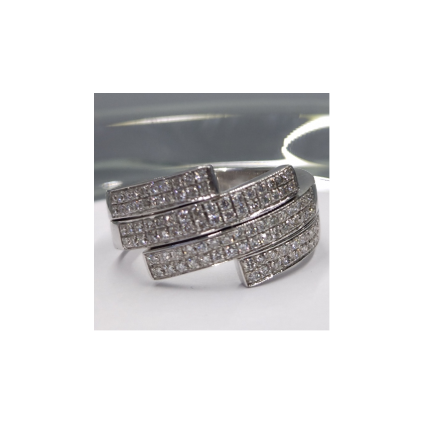 Anel em Ouro Branco 19.25k com Diamantes