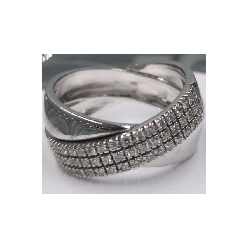 Anel em Ouro Branco 19.25k com Diamantes