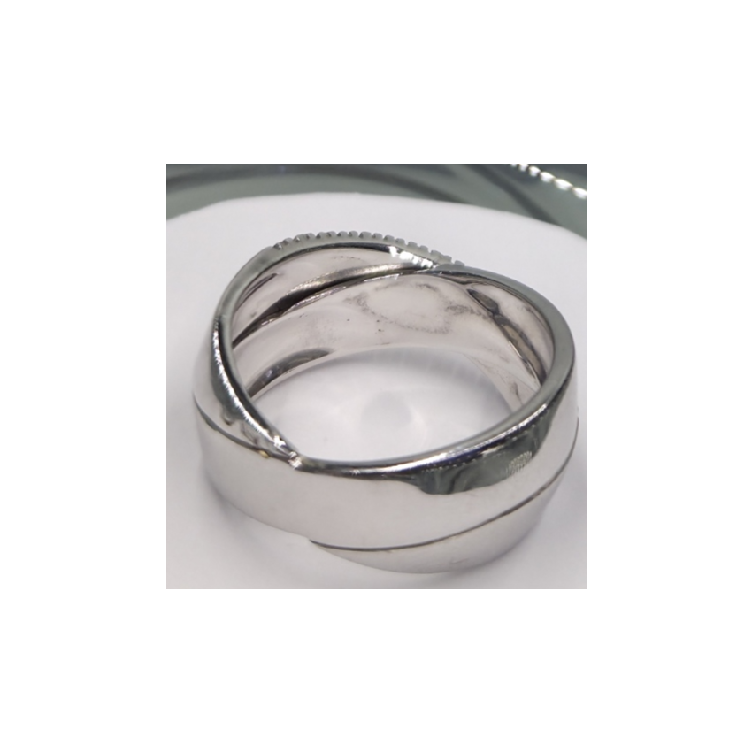 Anel em Ouro Branco 19.25k com Diamantes